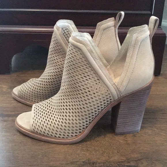 kensa peep toe bootie